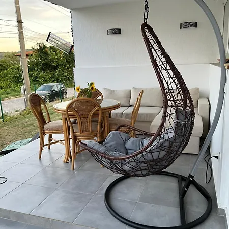 Trinity House Albena Apartman *